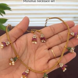 Minimal necklace set