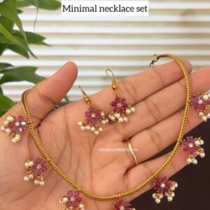 Floral minimal necklace set