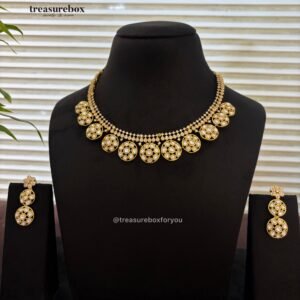 Diamond necklace set