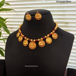 Gheru finished Lakshmi necklace set