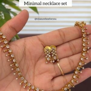 Minimal necklace set