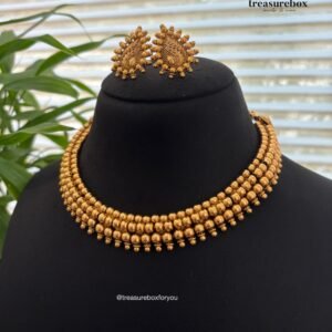 Antique matt gold finish choker set