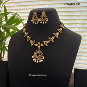 Delicate Necklace set