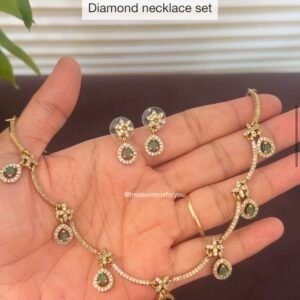 Diamond necklace set