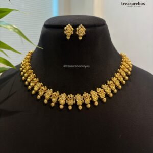 Antique gold delicate necklace set